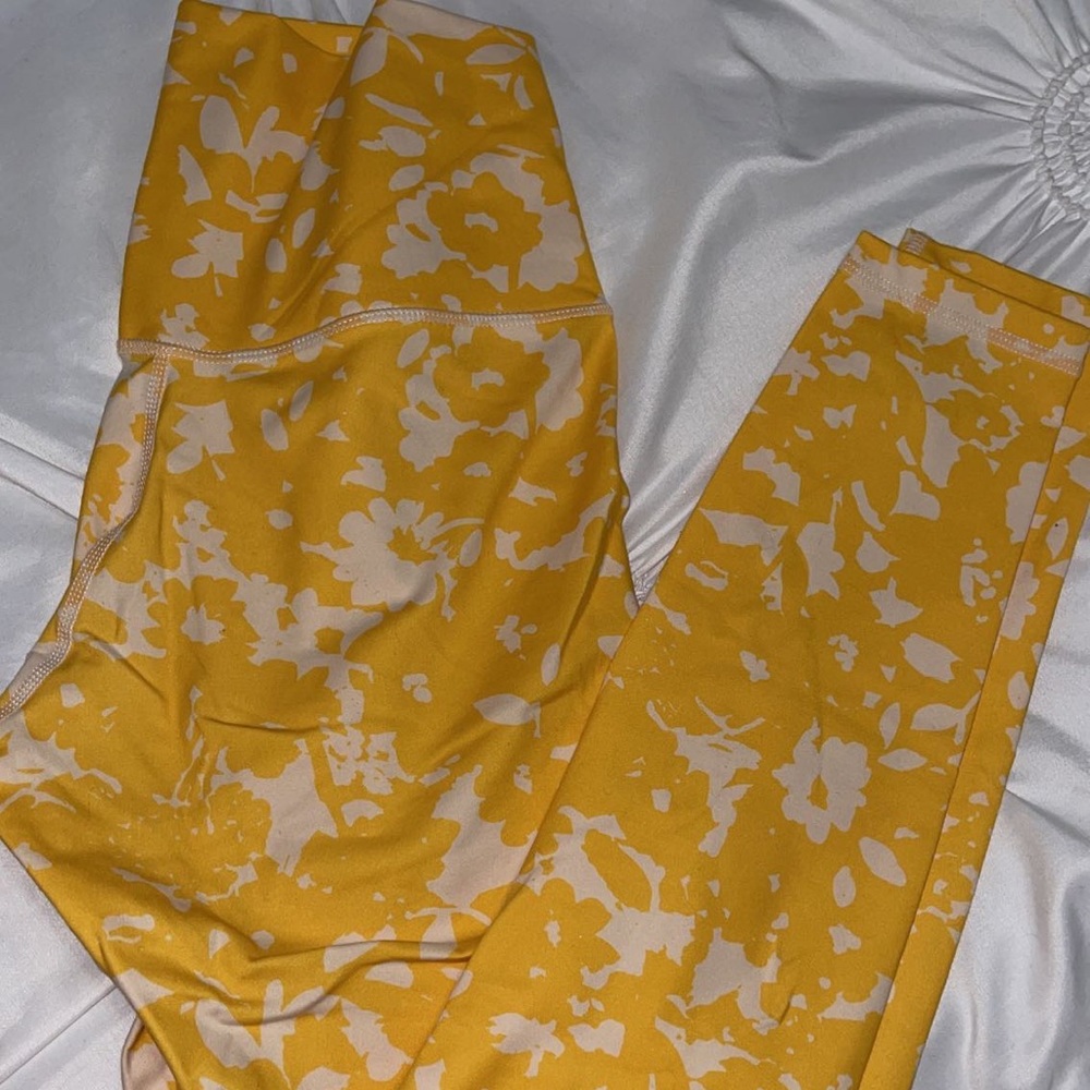 LEGGINGS